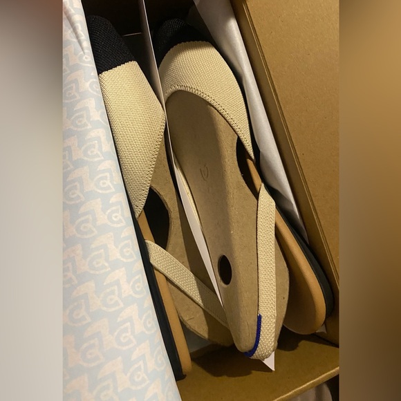 ROTHYS almond slingback flats cap toe 9.5 dressy shoes - Picture 5 of 7